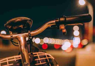 变现模式全解-内容创作禁忌与抖音成人版违规案例盘点