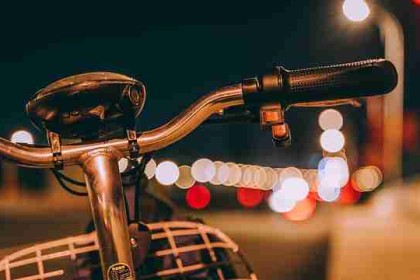 变现模式全解-内容创作禁忌与抖音成人版违规案例盘点